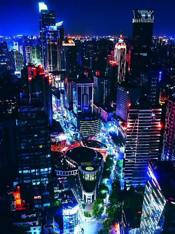 《诡冢江城》